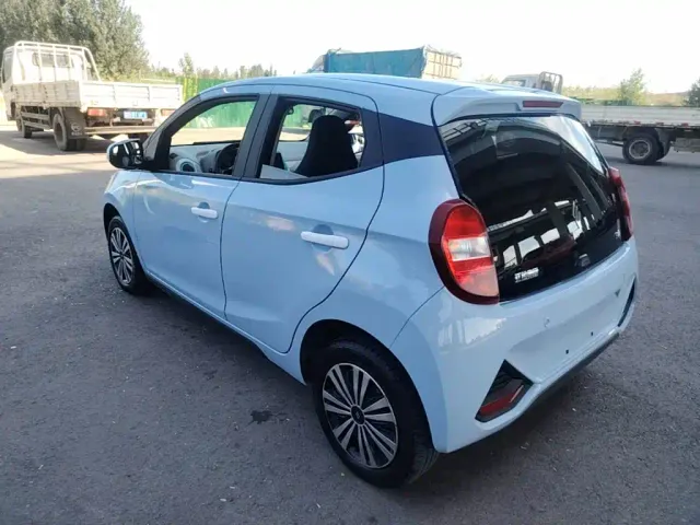 JMEV Xiaoqilin — Фото автомобиля 22