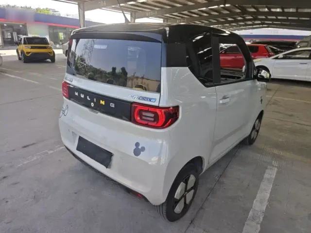 Wuling Hongguang Mini EV — Фото автомобиля 6