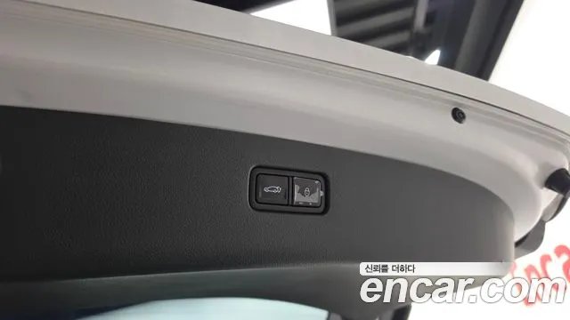 Genesis GV80 — Фото автомобиля 27