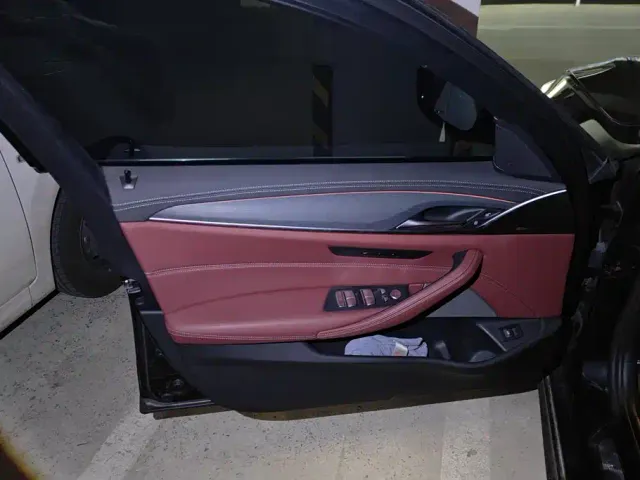 BMW 5 Series — Фото автомобиля 7