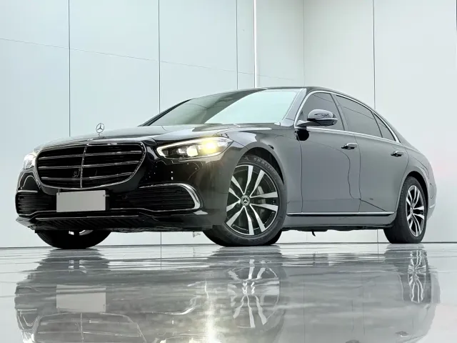 Mercedes-Benz S-Class — Фото автомобиля 2