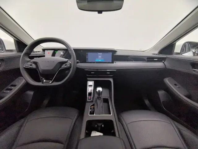 Roewe i5 — Фото автомобиля 5