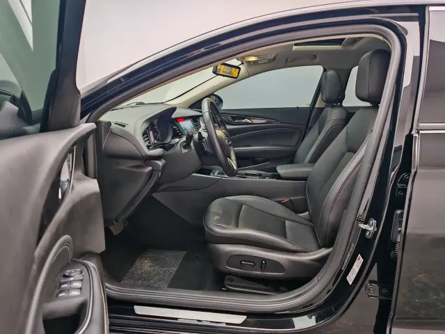 Buick Regal — Фото автомобиля 14