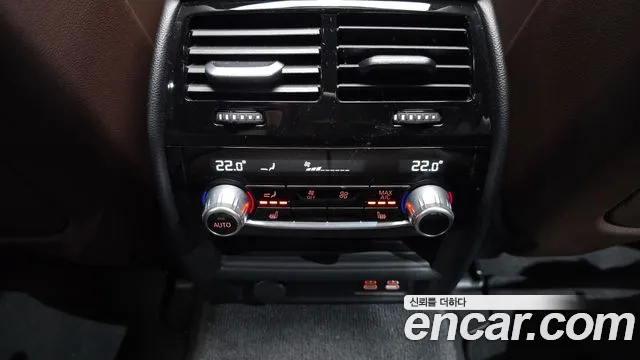 BMW 5 Series G30 — Фото автомобиля 23