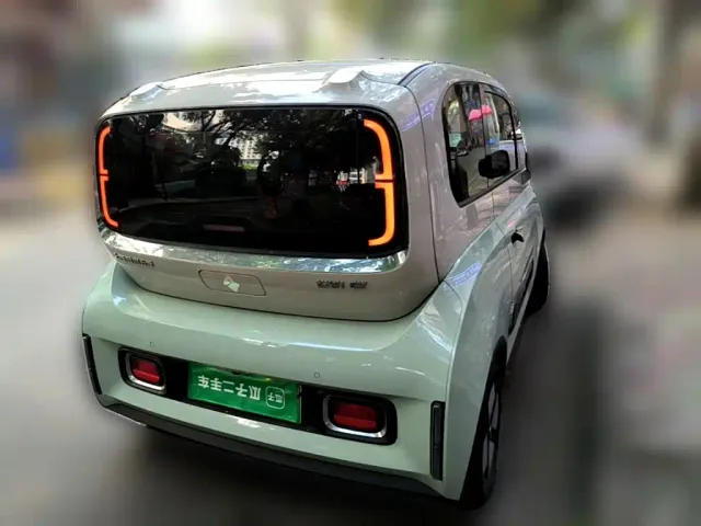 Baojun KiWi EV — Фото автомобиля 8