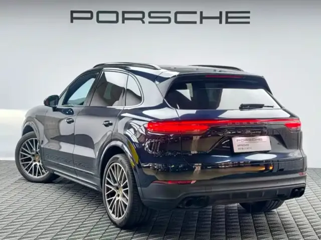 Porsche Cayenne — Фото автомобиля 6