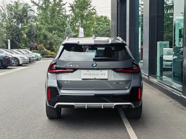 BMW X1 — Фото автомобиля 3