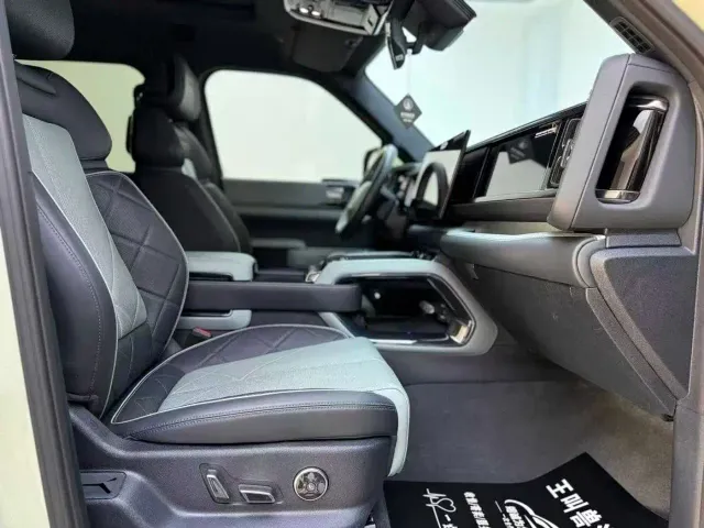 BYD FangChengBao Leopard 5 — Фото автомобиля 6