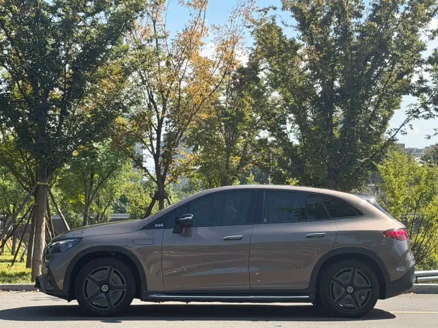 Mercedes-Benz EQE SUV — Фото автомобиля 2