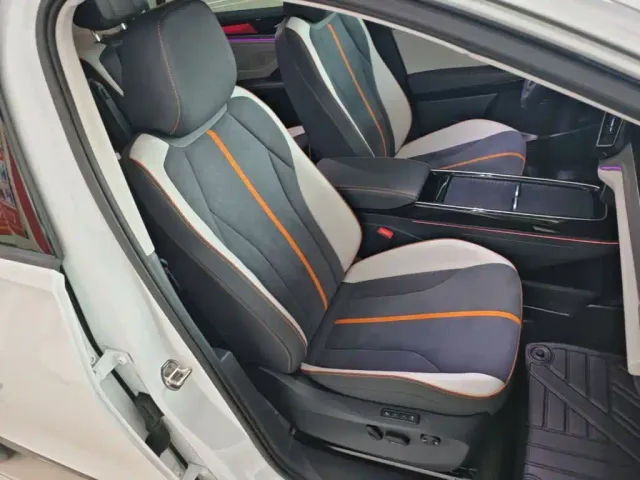 Volkswagen ID.6 Crozz — Фото автомобиля 24