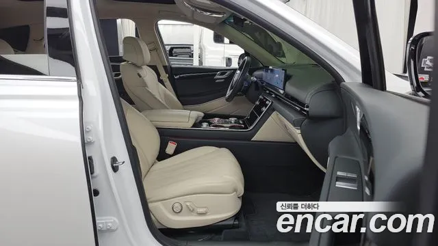 Genesis GV80 — Фото автомобиля 17