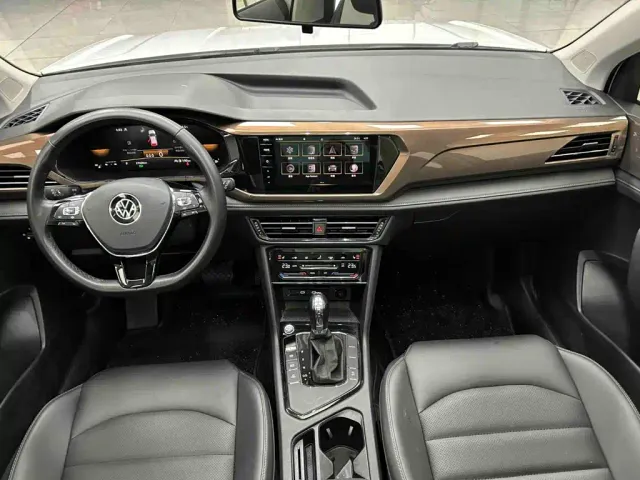 Volkswagen Tharu — Фото автомобиля 7