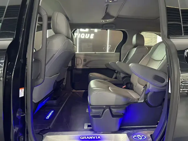 Toyota Granvia — Фото автомобиля 5