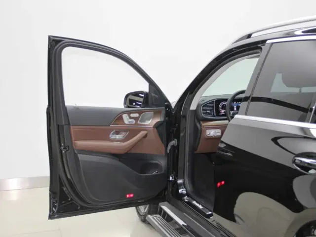 Mercedes-Benz GLE-Class — Фото автомобиля 6