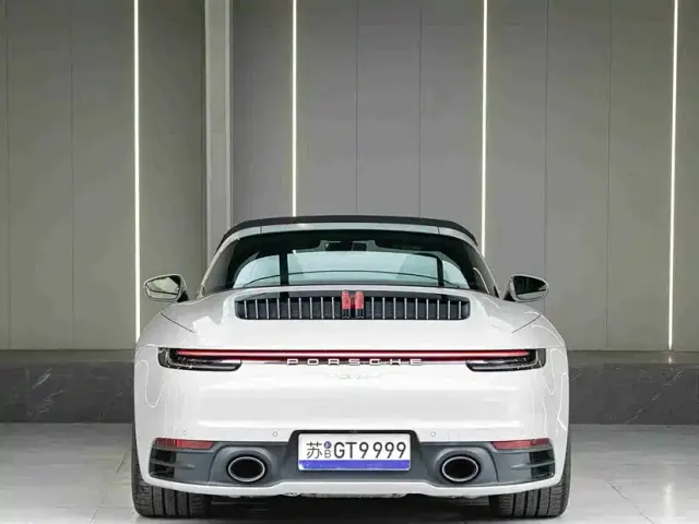 Porsche 911 — Фото автомобиля 8