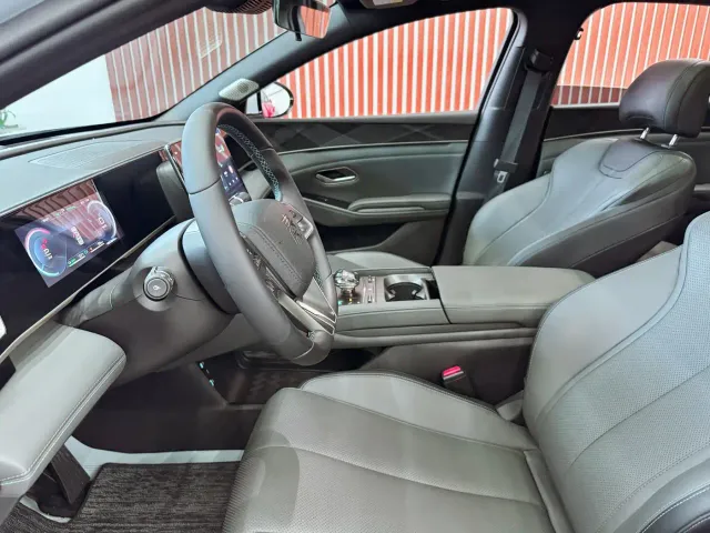 BYD Qin L — Фото автомобиля 14