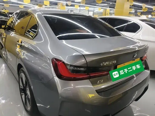 BMW i3 — Фото автомобиля 4