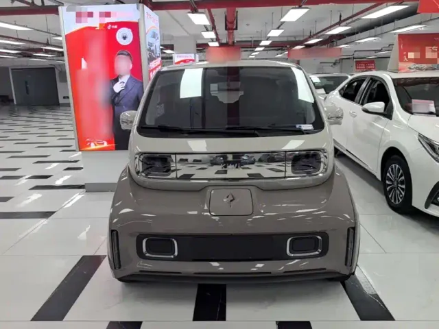 Baojun KiWi EV — Фото автомобиля 2