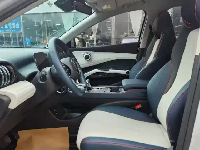 BYD Yuan PLUS — Фото автомобиля 3