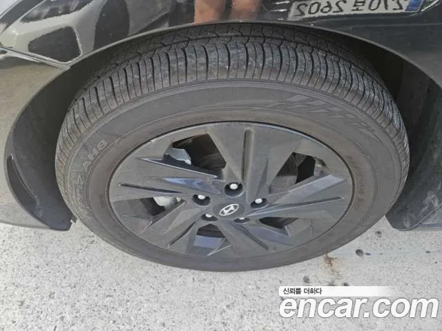 Hyundai Avante CN7 — Фото автомобиля 15