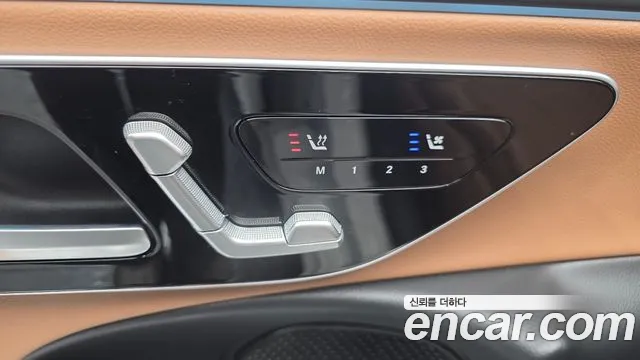 Mercedes-Benz E-Class — Фото автомобиля 28