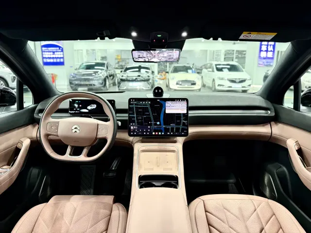 Nio EC6 — Фото автомобиля 11