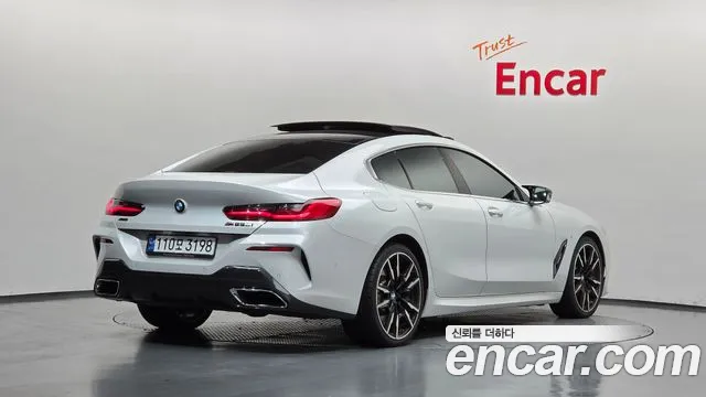 BMW 8 Series G15 — Фото автомобиля 2