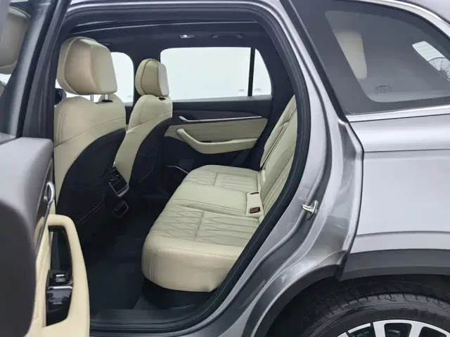 Geely Xingyue L — Фото автомобиля 15