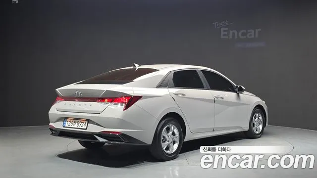 Hyundai AVANTE Avante (CN7) — Фото автомобиля 2