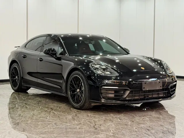 Porsche Panamera — Фото автомобиля 3