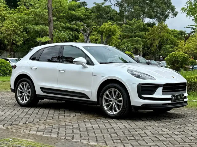 Porsche Macan — Фото автомобиля 3