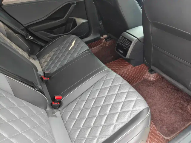 Volkswagen Sagitar — Фото автомобиля 15