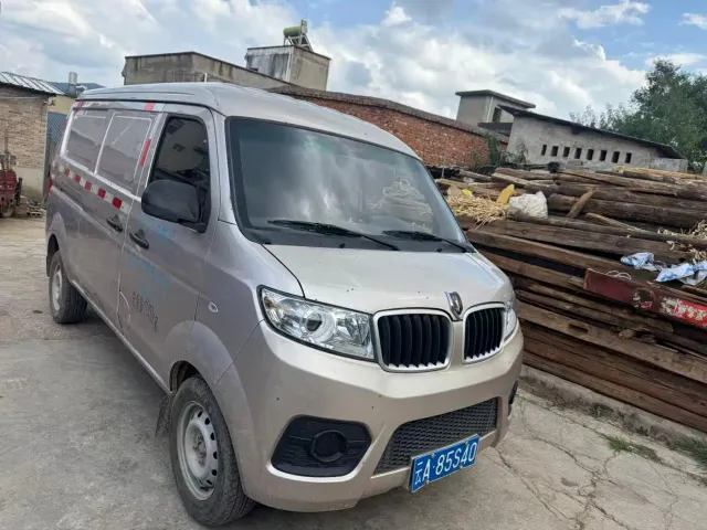 Фотография автомобиля — Jinbei New Hiace X30L
