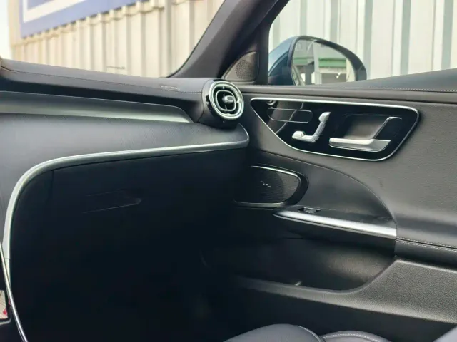 Mercedes-Benz C-Class — Фото автомобиля 12