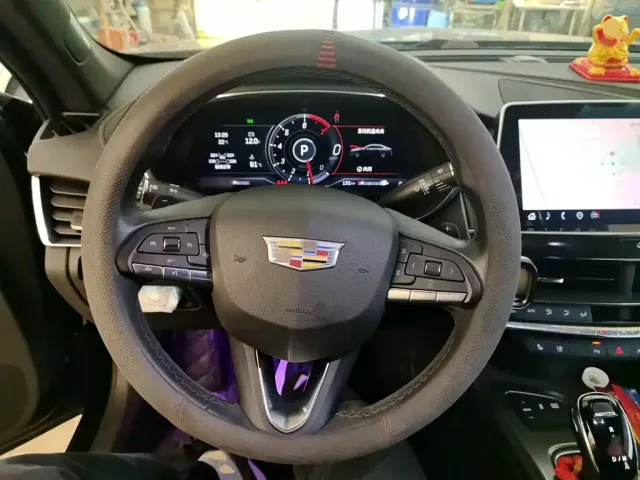 Cadillac CT5 — Фото автомобиля 11