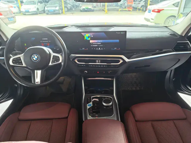 BMW i3 — Фото автомобиля 5