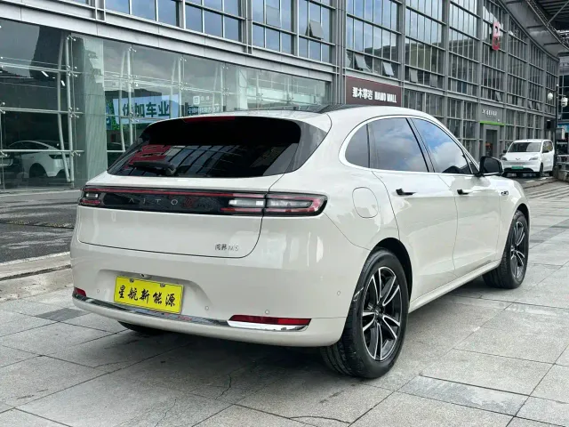 Aito M5 — Фото автомобиля 7