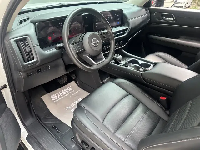 Nissan Terra — Фото автомобиля 8