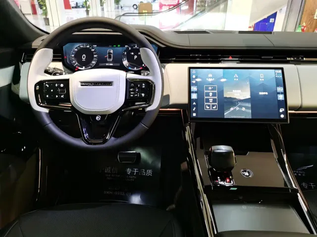 Land Rover Range Rover Sport — Фото автомобиля 10