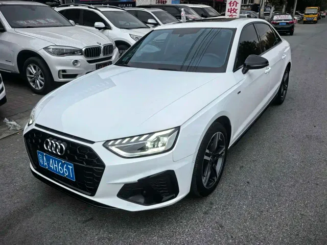 Фотография автомобиля — Audi A4L