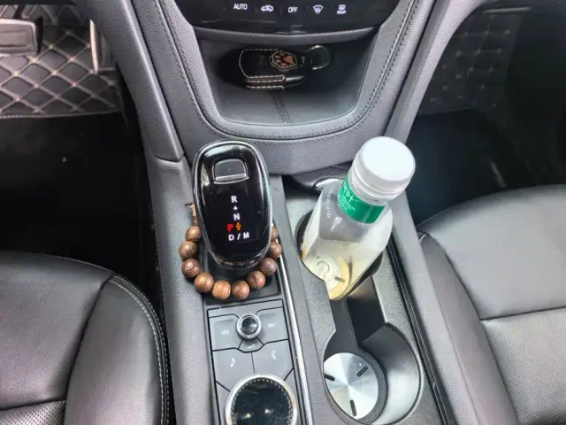 Cadillac XT5 — Фото автомобиля 16