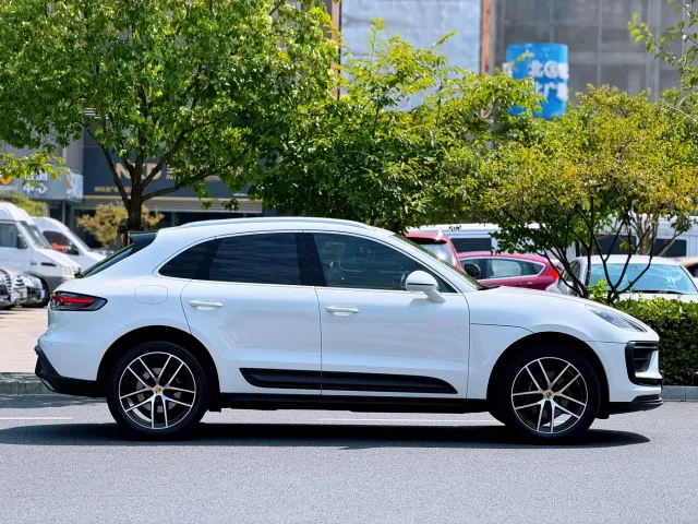 Porsche Macan — Фото автомобиля 14