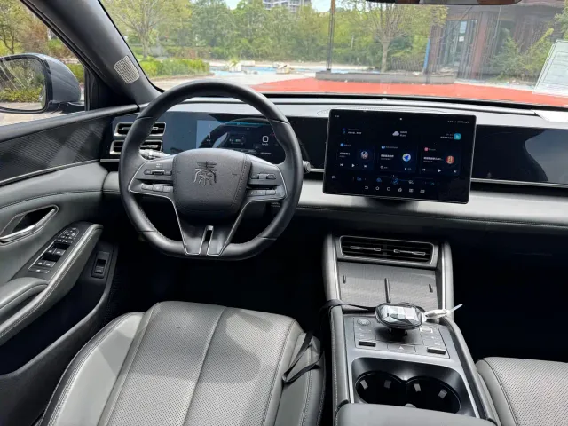 BYD Qin L — Фото автомобиля 5