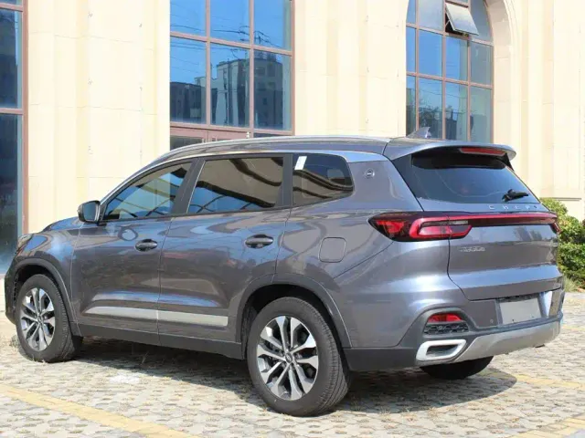 Chery Tiggo 8 — Фото автомобиля 4
