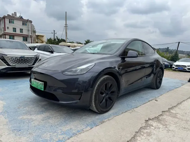 Фотография автомобиля — Tesla Model Y
