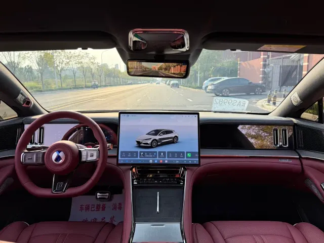 Denza Z9GT — Фото автомобиля 5