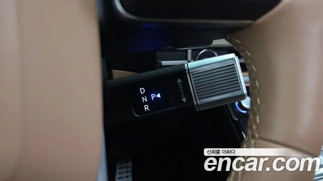 Hyundai Santafe Santa Fe (MX5) Бензин 2.5T 2WD — Фото автомобиля 3