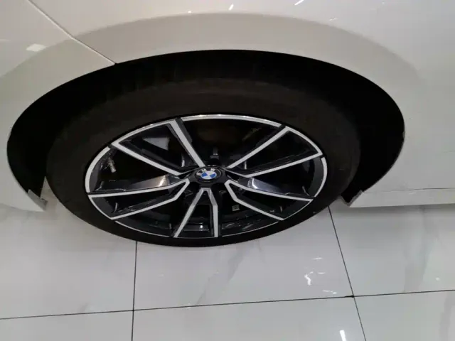 BMW 3 Series — Фото автомобиля 22