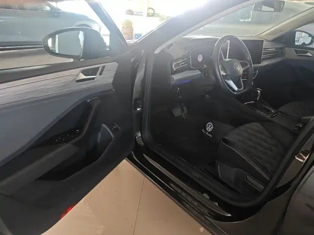 Volkswagen Sagitar — Фото автомобиля 12