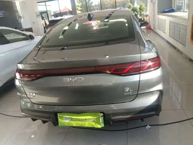 BYD Qin L — Фото автомобиля 5